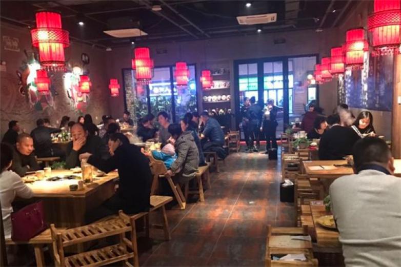 三国演绎老火锅